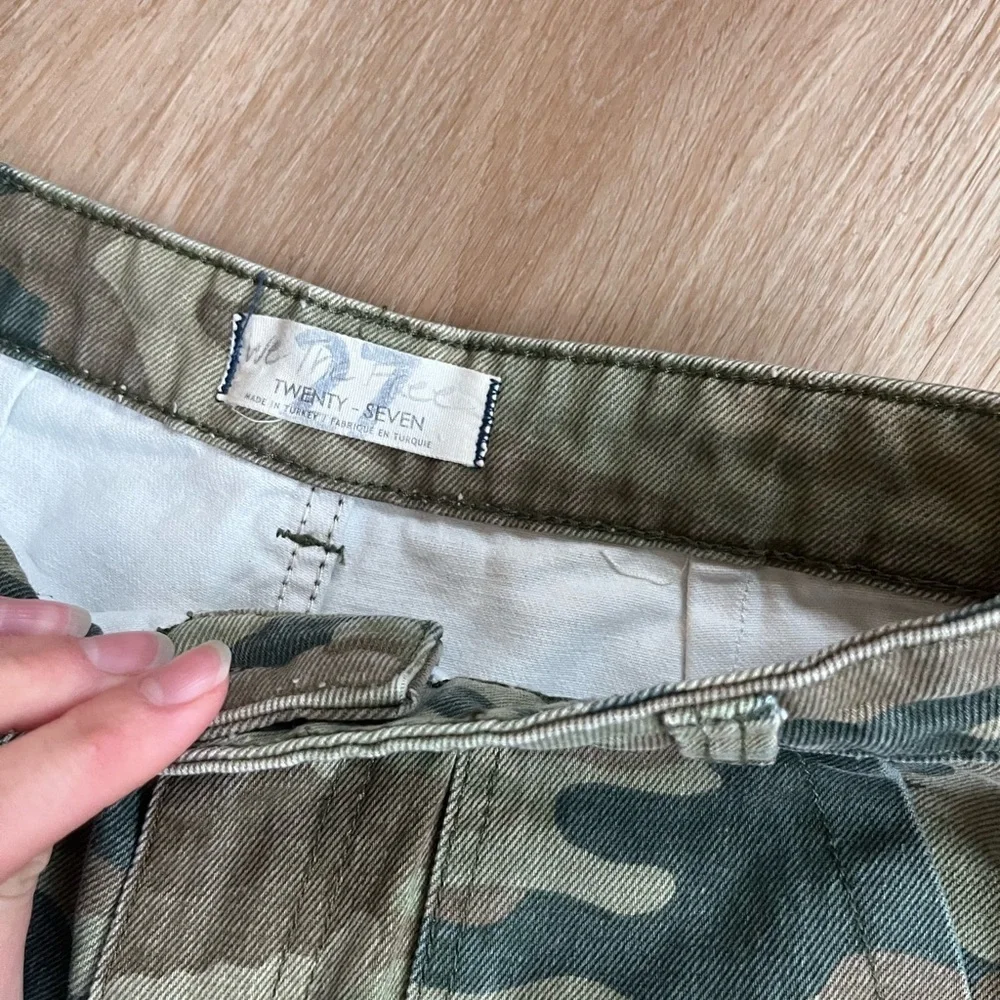 Free People Remy Camouflage printed Capri